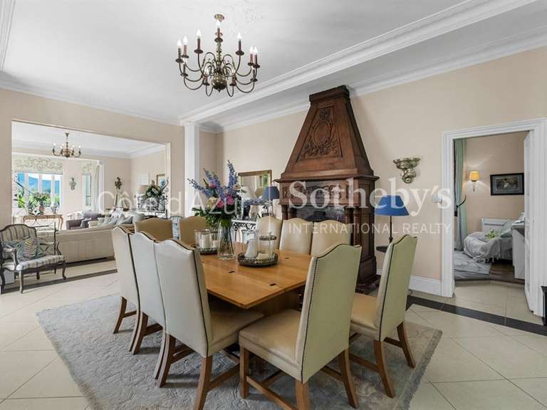 House Mandelieu-la-Napoule - 7 bedrooms - 390m²