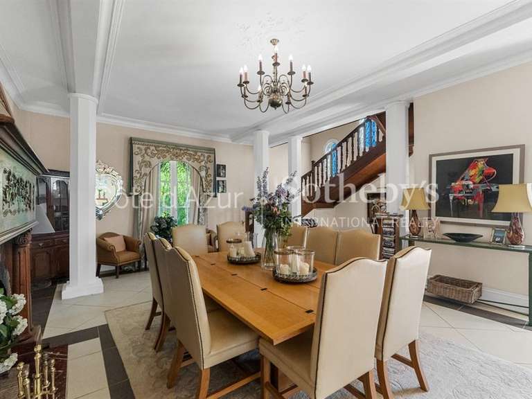 House Mandelieu-la-Napoule - 7 bedrooms - 390m²
