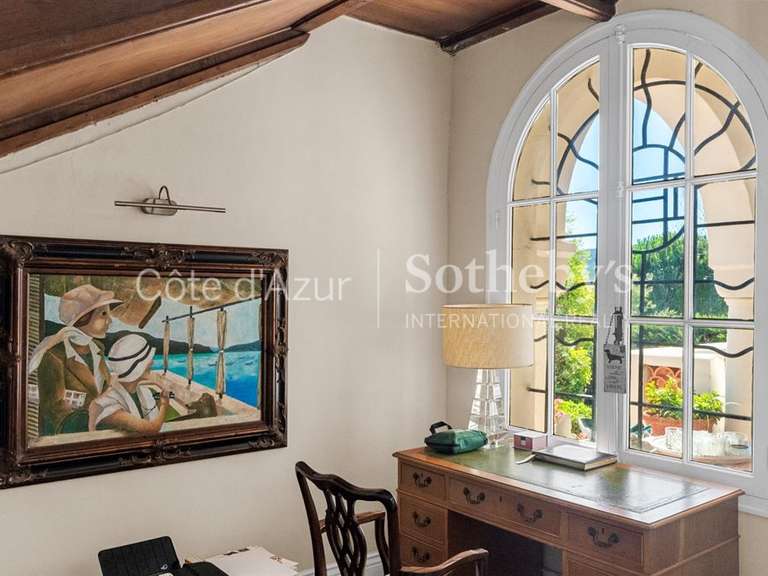 House Mandelieu-la-Napoule - 7 bedrooms - 390m²