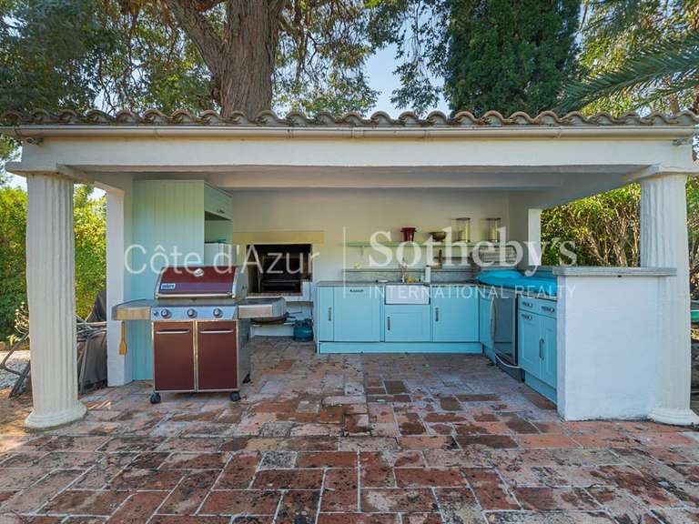 House Mandelieu-la-Napoule - 7 bedrooms - 390m²