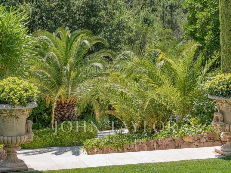 House Mandelieu-la-Napoule - 5 bedrooms - 497m²