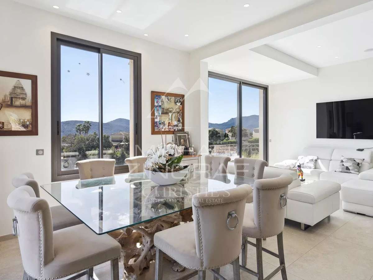 House Mandelieu-la-Napoule