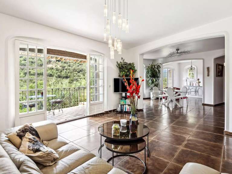 House Mandelieu-la-Napoule - 4 bedrooms - 200m²