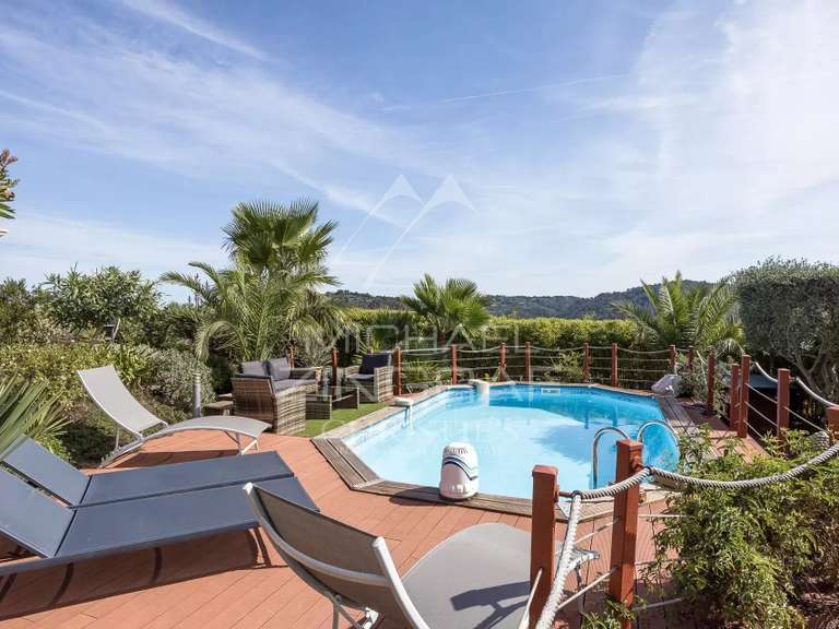 House Mandelieu-la-Napoule - 4 bedrooms - 170m²