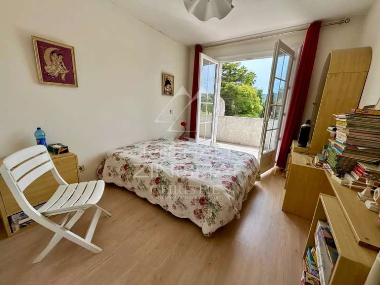 House Mandelieu-la-Napoule - 3 bedrooms - 153m²