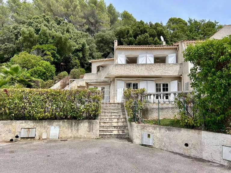 House Mandelieu-la-Napoule - 3 bedrooms - 153m²