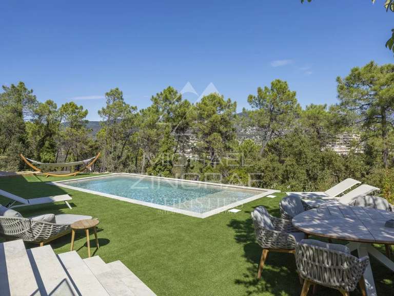 House Mandelieu-la-Napoule - 4 bedrooms - 290m²