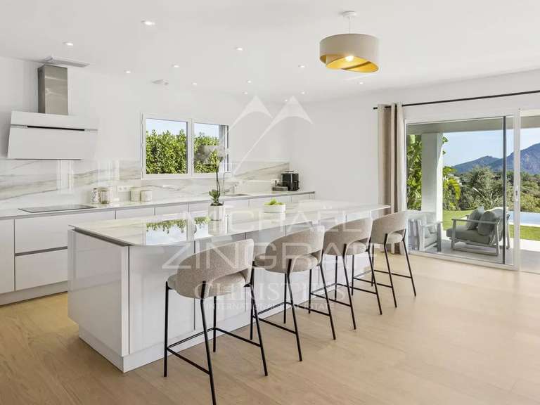 House Mandelieu-la-Napoule - 4 bedrooms - 264m²