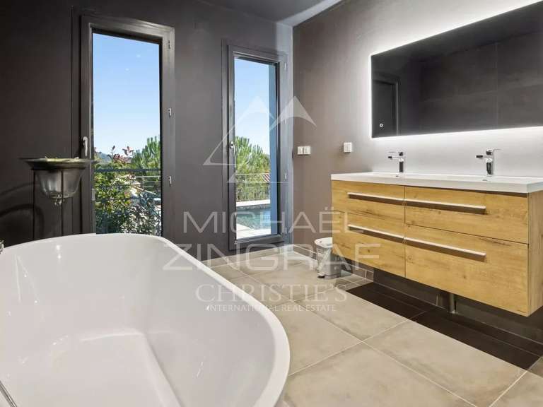 Maison Mandelieu-la-Napoule - 4 chambres - 180m²