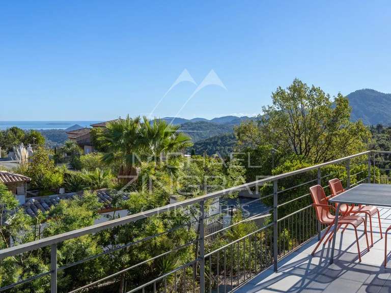 Maison Mandelieu-la-Napoule - 4 chambres - 180m²