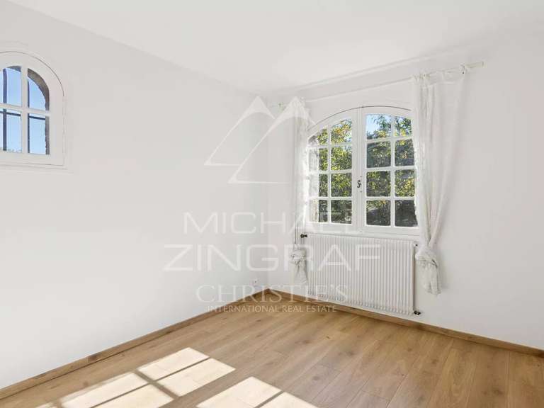 House Mandelieu-la-Napoule - 4 bedrooms - 202m²