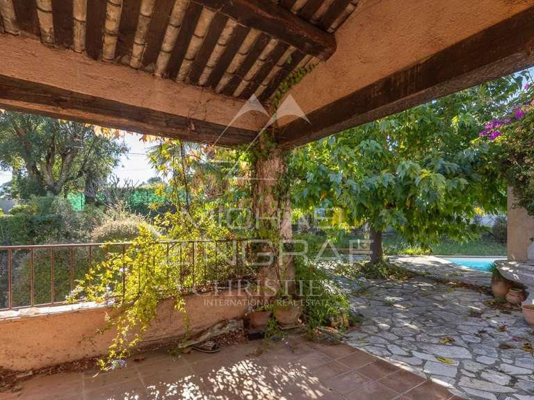 House Mandelieu-la-Napoule - 4 bedrooms - 202m²