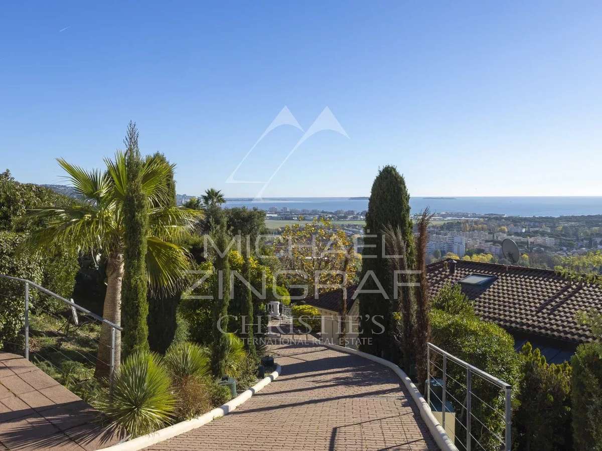 House Mandelieu-la-Napoule