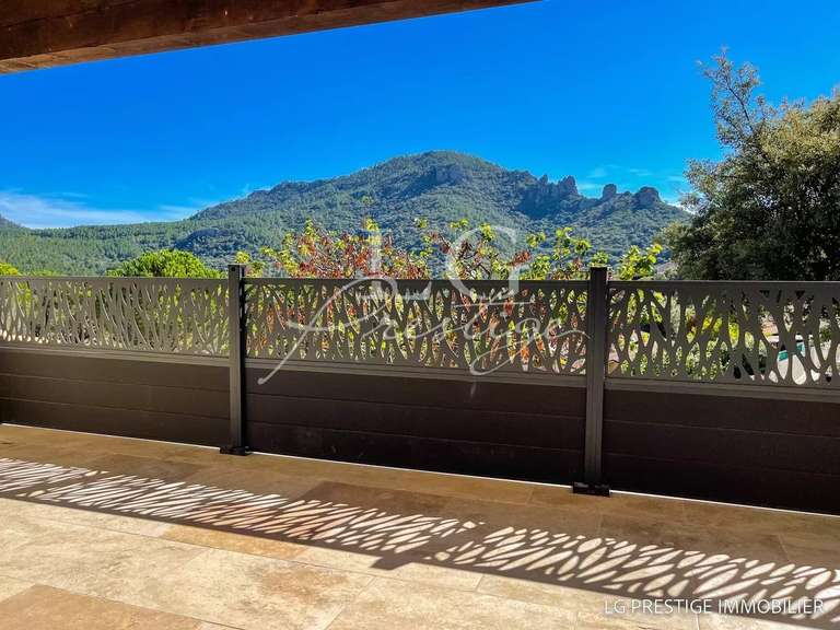 Maison Mandelieu-la-Napoule - 3 chambres - 183m²