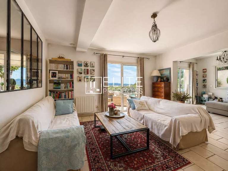 House Mandelieu-la-Napoule - 4 bedrooms - 133m²