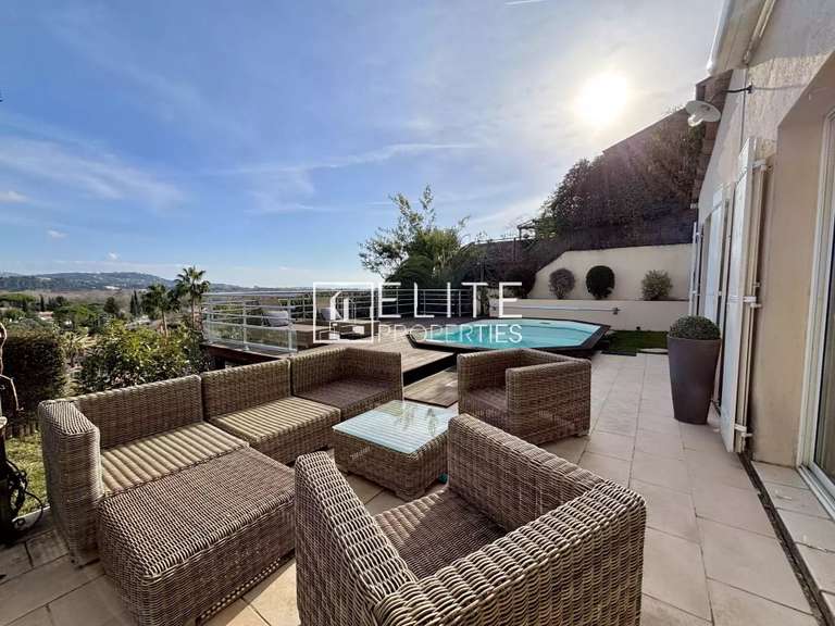 Maison Mandelieu-la-Napoule - 4 chambres - 133m²