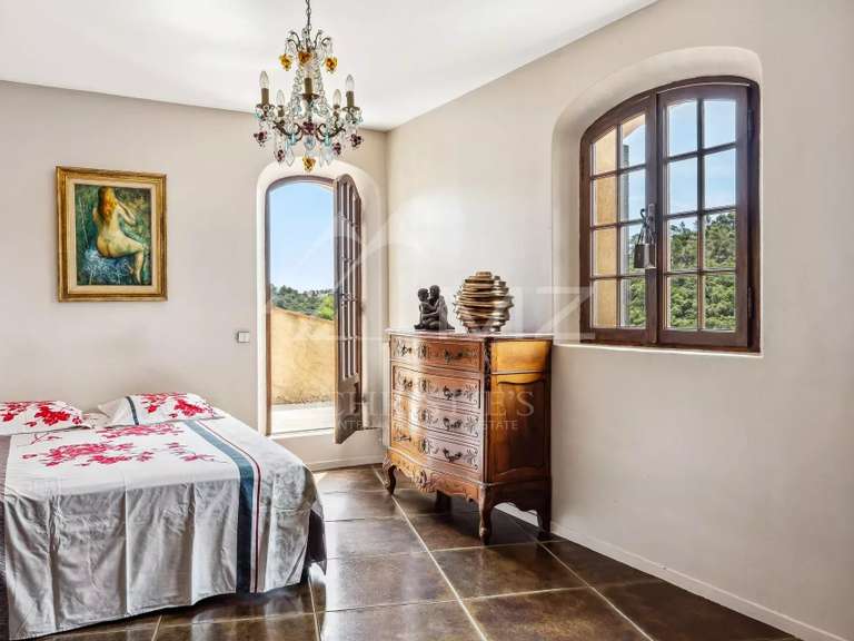 Maison Mandelieu-la-Napoule - 4 chambres - 200m²