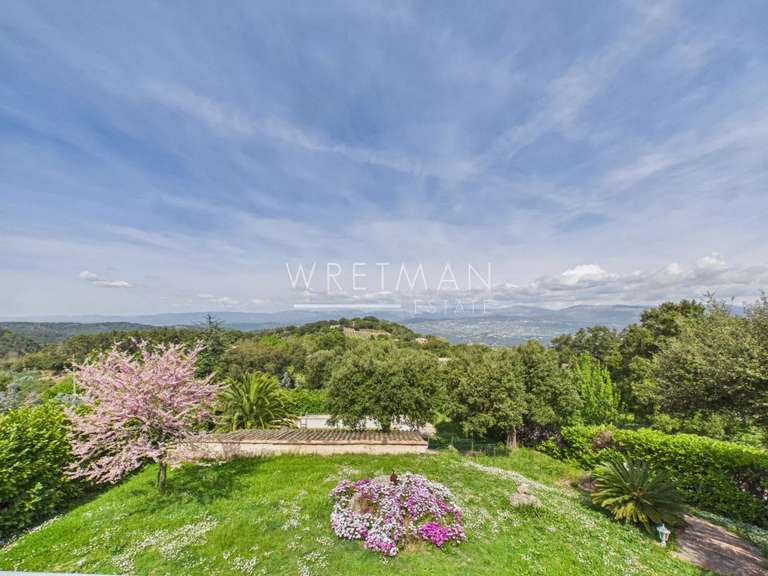 House Mandelieu-la-Napoule - 4 bedrooms - 251m²