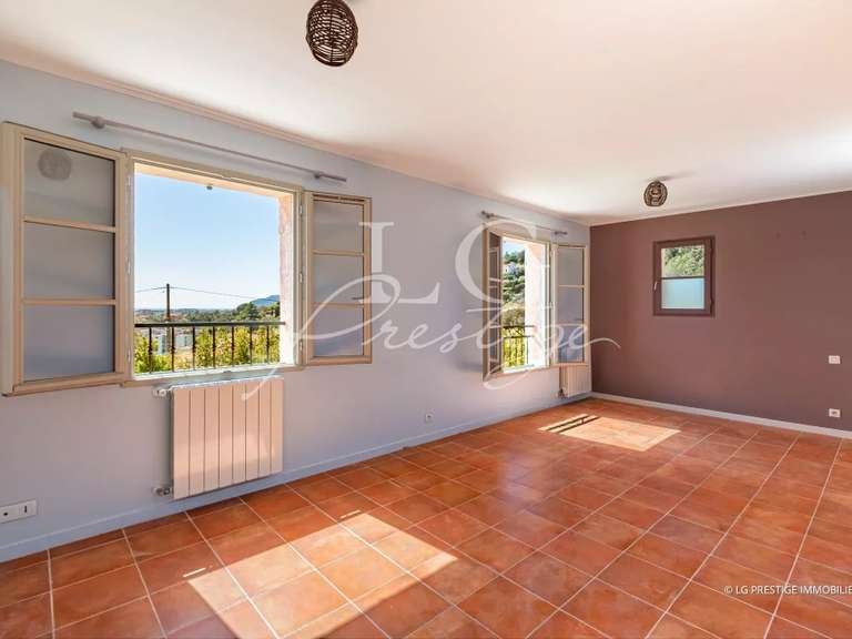 Maison Mandelieu-la-Napoule - 3 chambres - 100m²