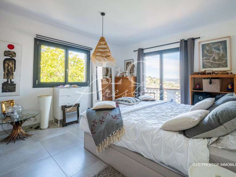 Maison Mandelieu-la-Napoule - 4 chambres - 175m²