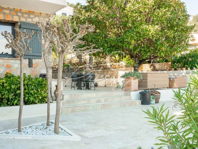 Maison Mandelieu-la-Napoule - 4 chambres - 175m²