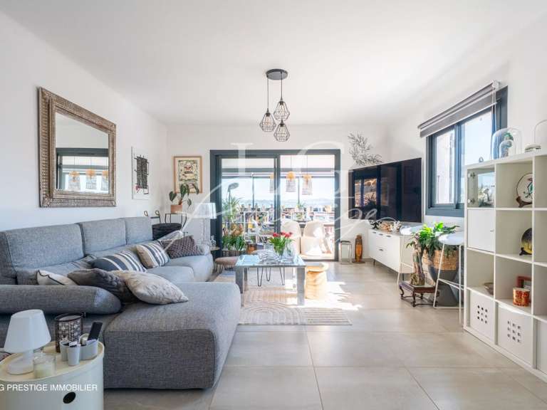 Maison Mandelieu-la-Napoule - 4 chambres - 175m²