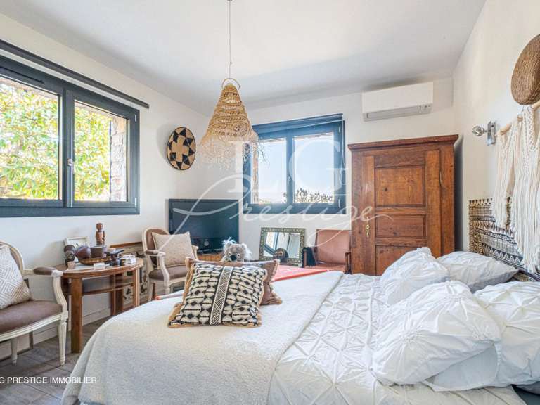 Maison Mandelieu-la-Napoule - 4 chambres - 175m²