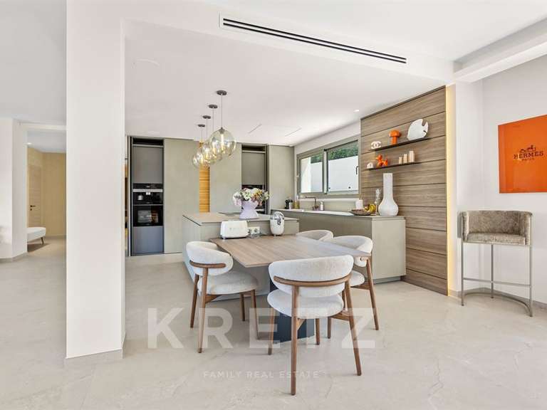 Maison Mandelieu-la-Napoule - 4 chambres - 300m²
