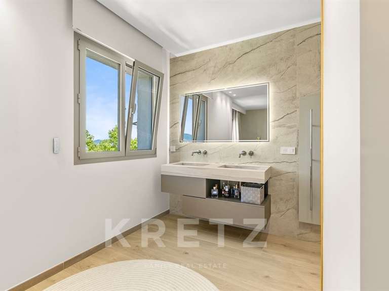 Maison Mandelieu-la-Napoule - 4 chambres - 300m²