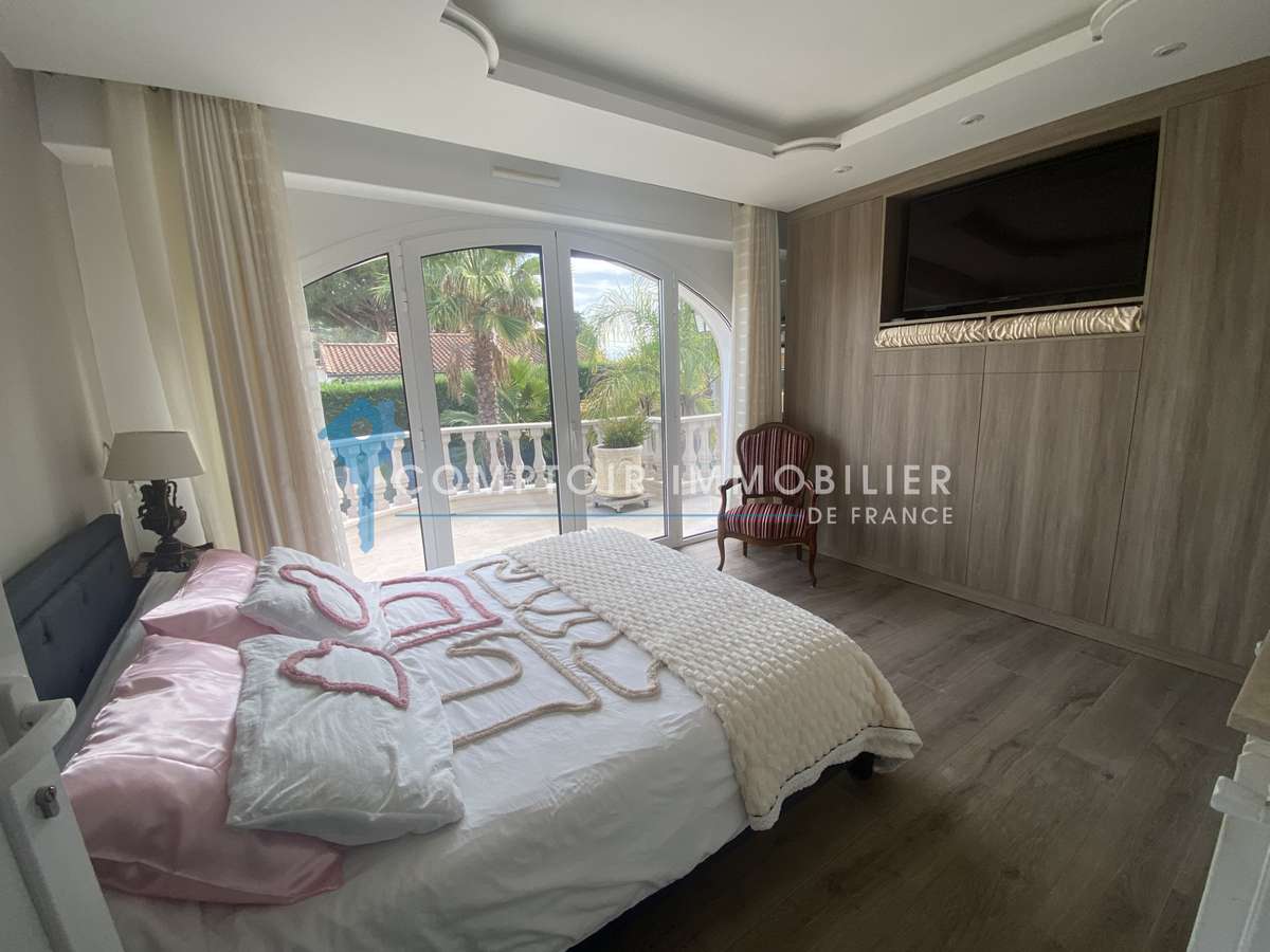House Mandelieu-la-Napoule