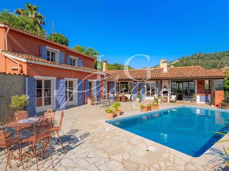 Maison Mandelieu-la-Napoule - 4 chambres - 213m²