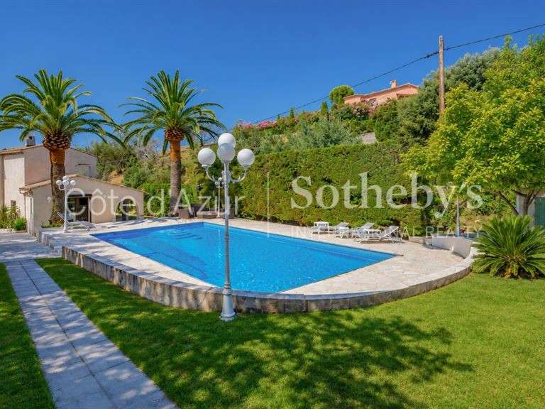 Maison Mandelieu-la-Napoule - 4 chambres - 130m²