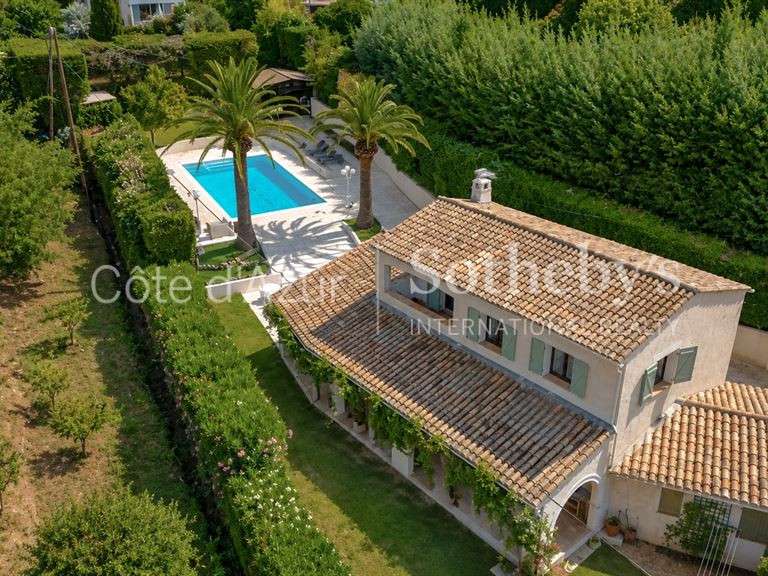 Maison Mandelieu-la-Napoule - 4 chambres - 130m²