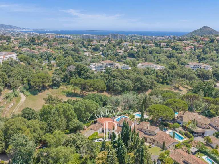 Maison Mandelieu-la-Napoule - 3 chambres - 150m²