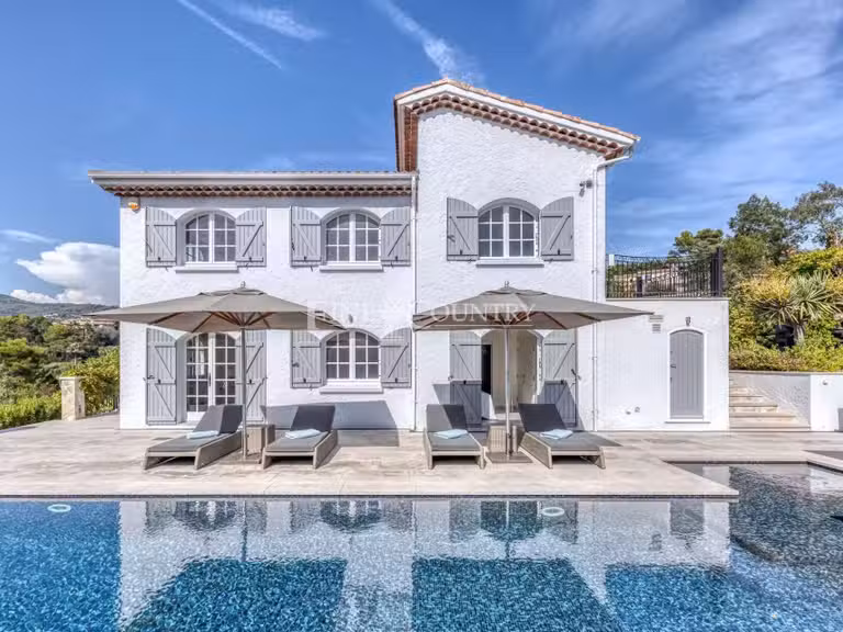 Maison Mandelieu-la-Napoule - 5 chambres - 298m²