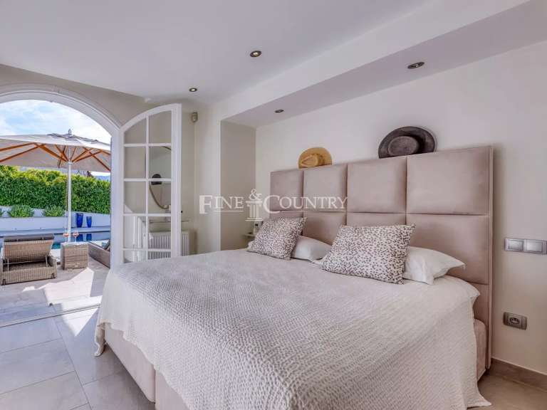 Maison Mandelieu-la-Napoule - 5 chambres - 298m²