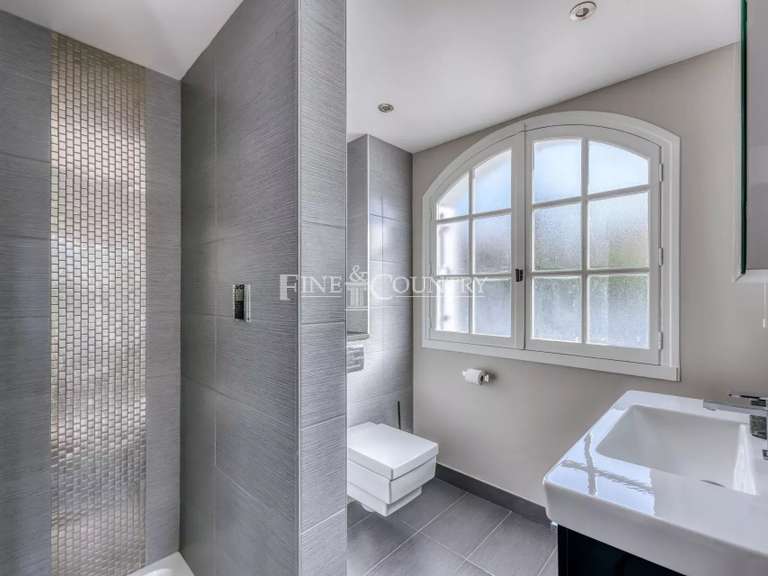 Maison Mandelieu-la-Napoule - 5 chambres - 298m²