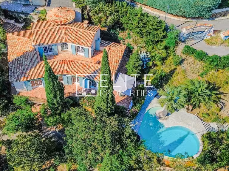 Maison avec Vue sur mer Mandelieu-la-Napoule - 256m²