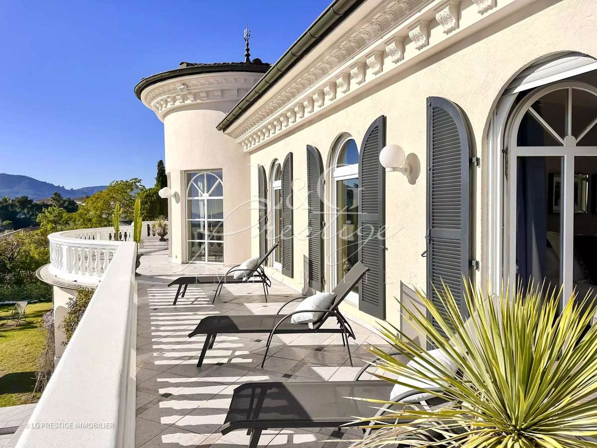 Property Mandelieu-la-Napoule