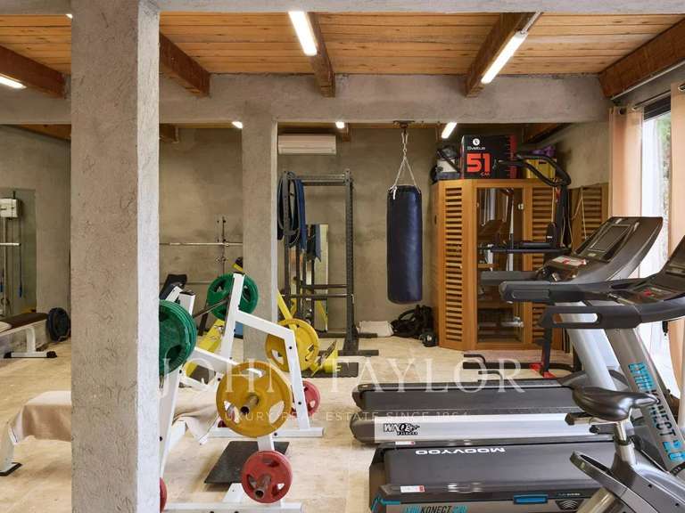 Propriété Mandelieu-la-Napoule - 8 chambres - 524m²