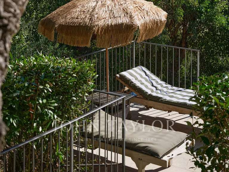 Propriété Mandelieu-la-Napoule - 8 chambres - 524m²