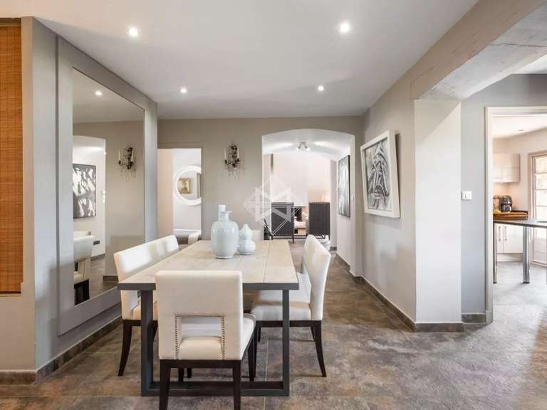 Villa Mandelieu-la-Napoule - 6 bedrooms - 304m²