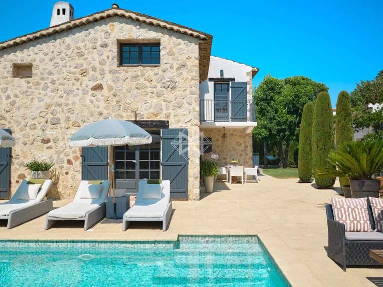 Villa Mandelieu-la-Napoule - 6 bedrooms - 304m²