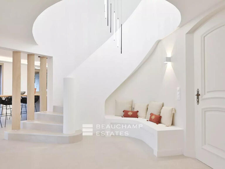 Villa Mandelieu-la-Napoule - 4 chambres - 301m²