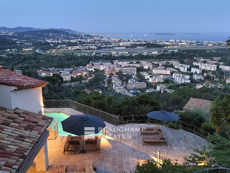 Villa Mandelieu-la-Napoule - 4 chambres - 301m²