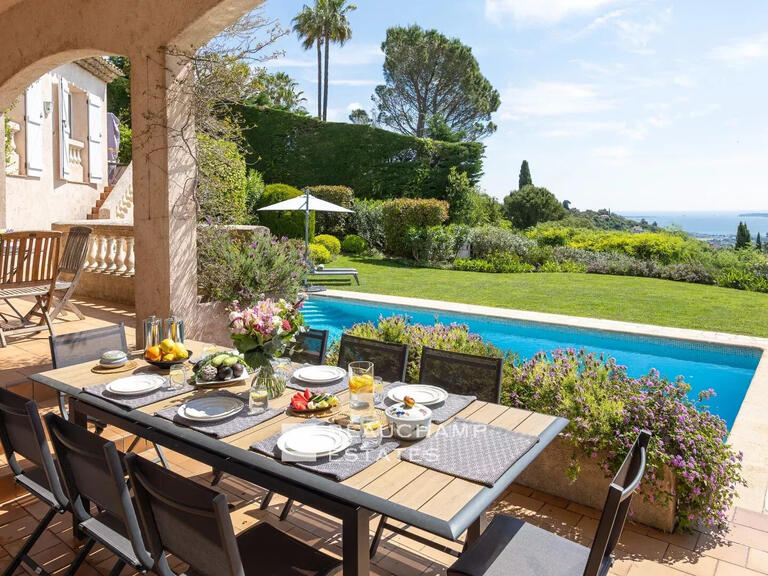 Villa Mandelieu-la-Napoule - 5 chambres - 252m²