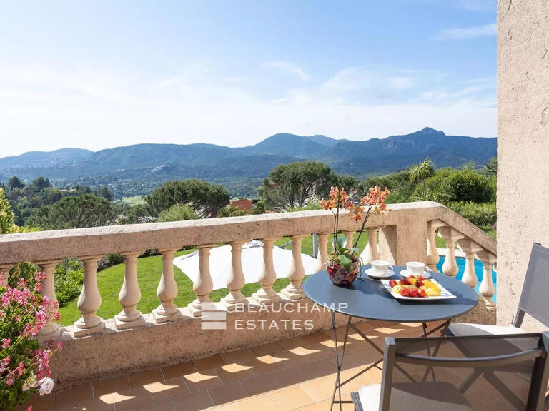 Villa Mandelieu-la-Napoule - 5 chambres - 252m²
