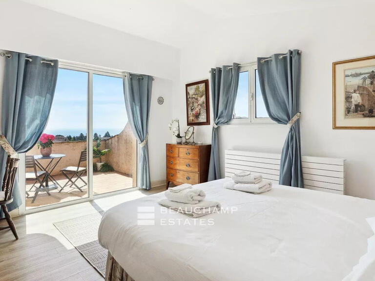 Villa Mandelieu-la-Napoule - 5 chambres - 252m²