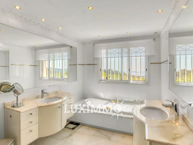 Villa Mandelieu-la-Napoule - 4 chambres - 280m²