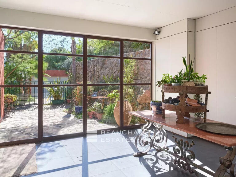 Villa Mandelieu-la-Napoule - 5 chambres - 301m²